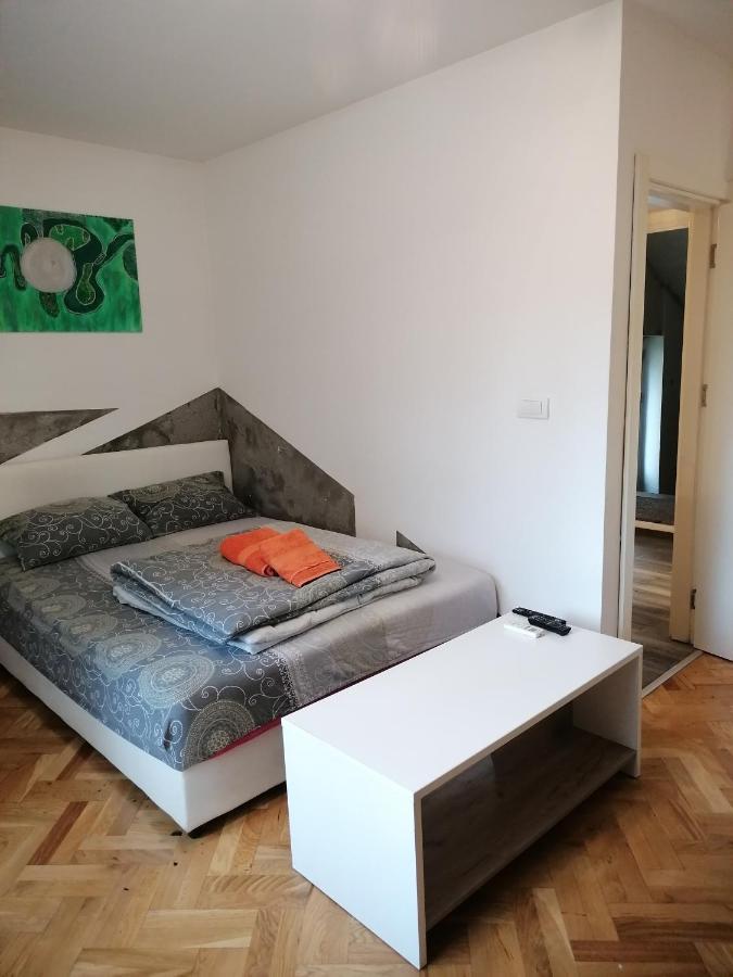 Appartamento Natasa Belgrado Esterno foto